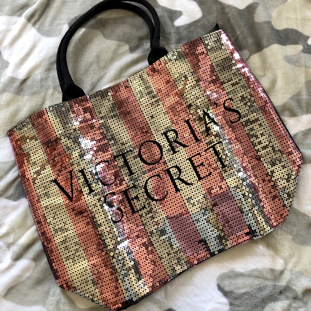 NWOT VS Pink/Silver Sequin Large Zippered Tote